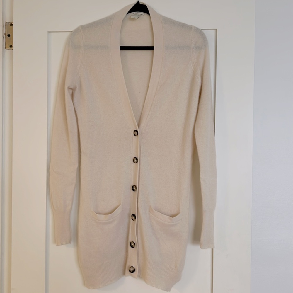 White and Warren 100 % cashmere cardigan Sz S, cream